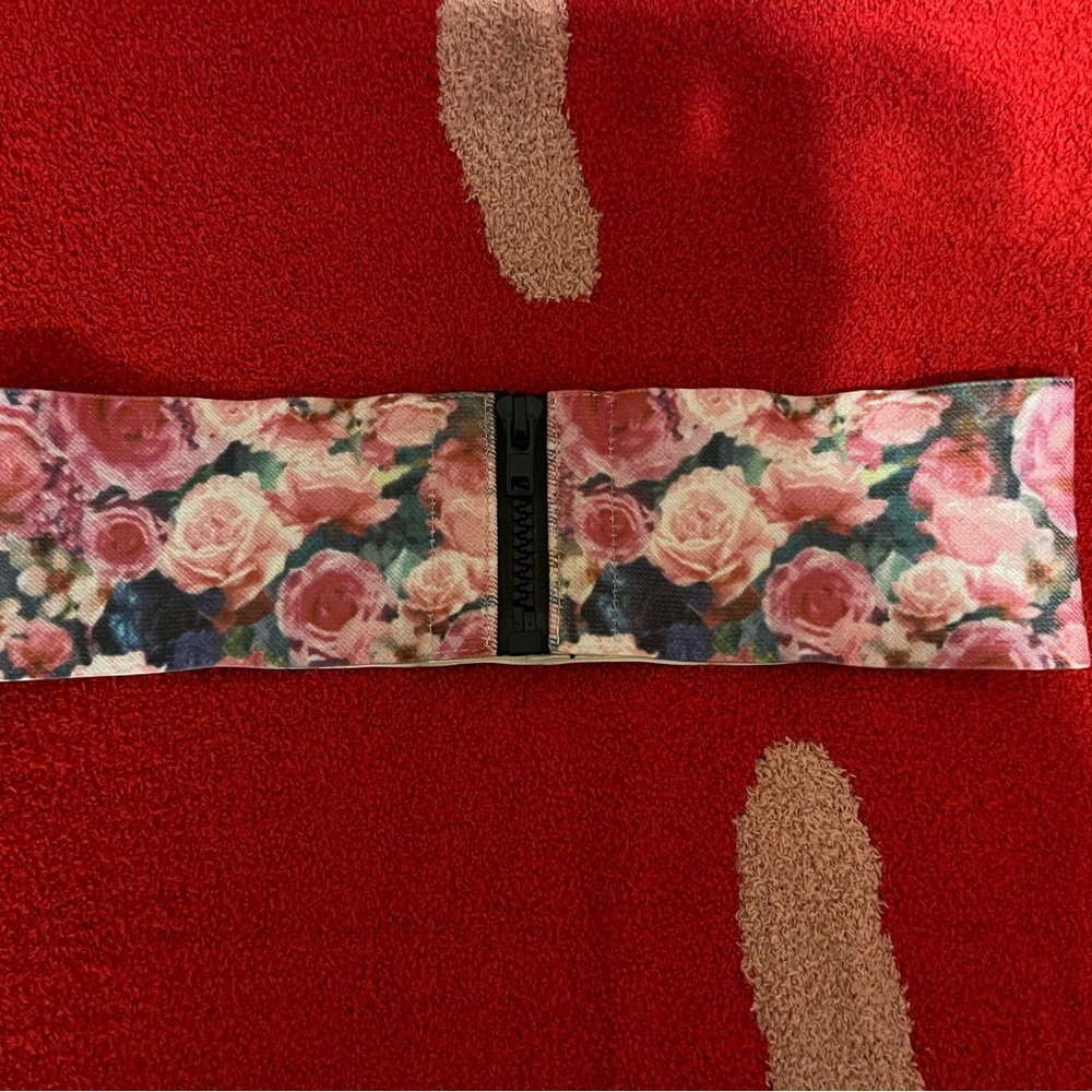 H&M floral elastic belt